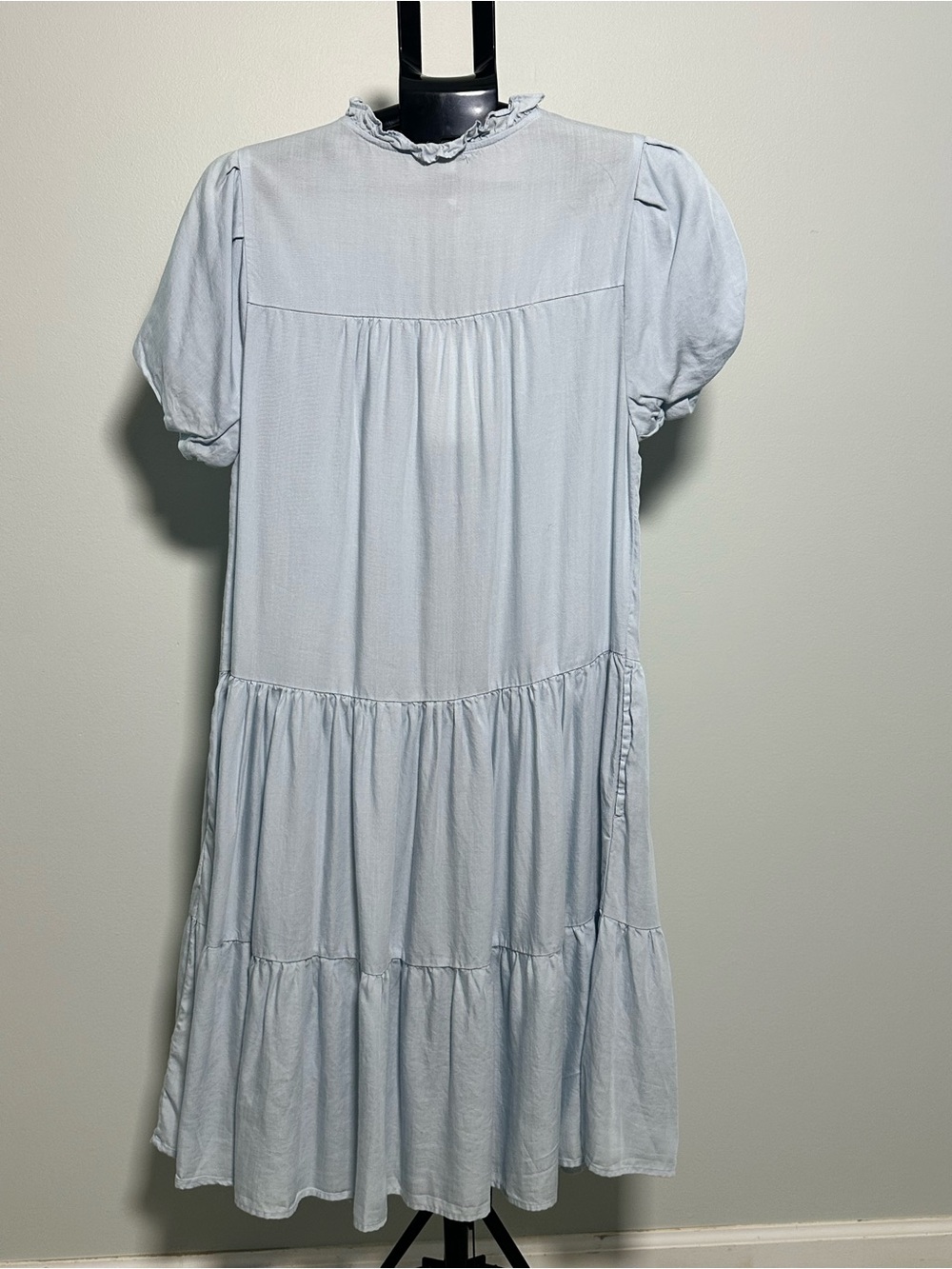 Dylan Los Angeles Blue Tiered Puff Sleeve Dress With Pockets NWT Size Small - Picture 4 of 8